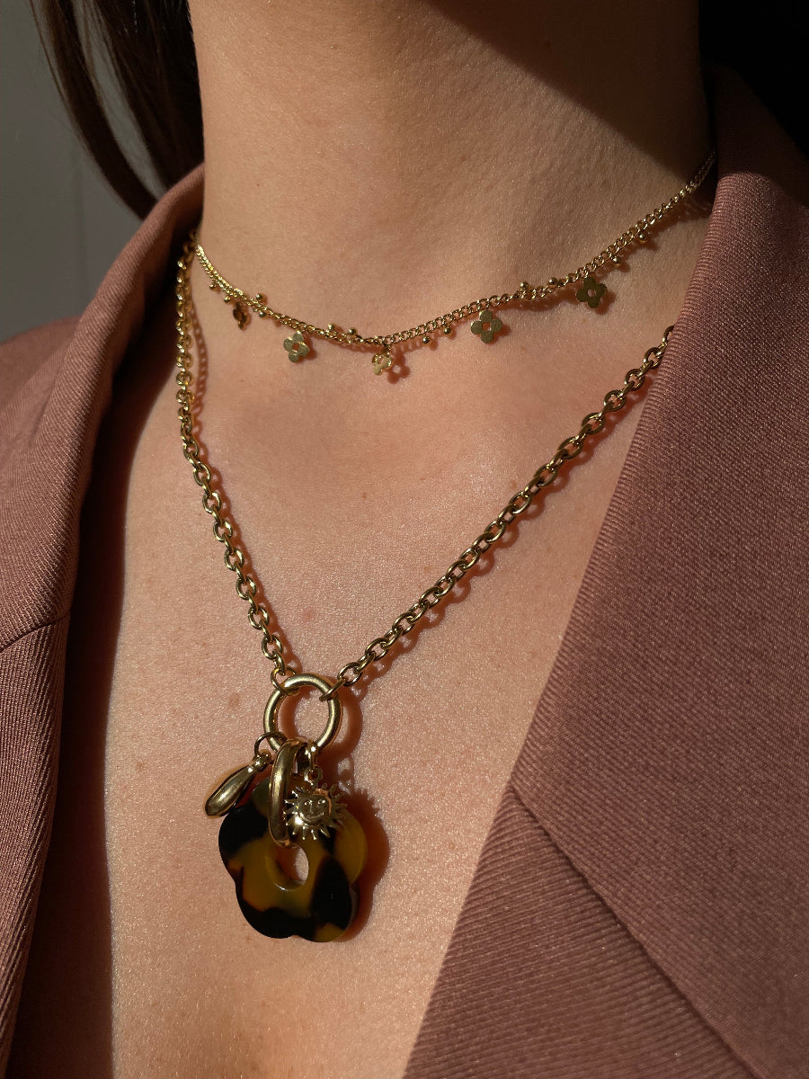 Collier charms doré